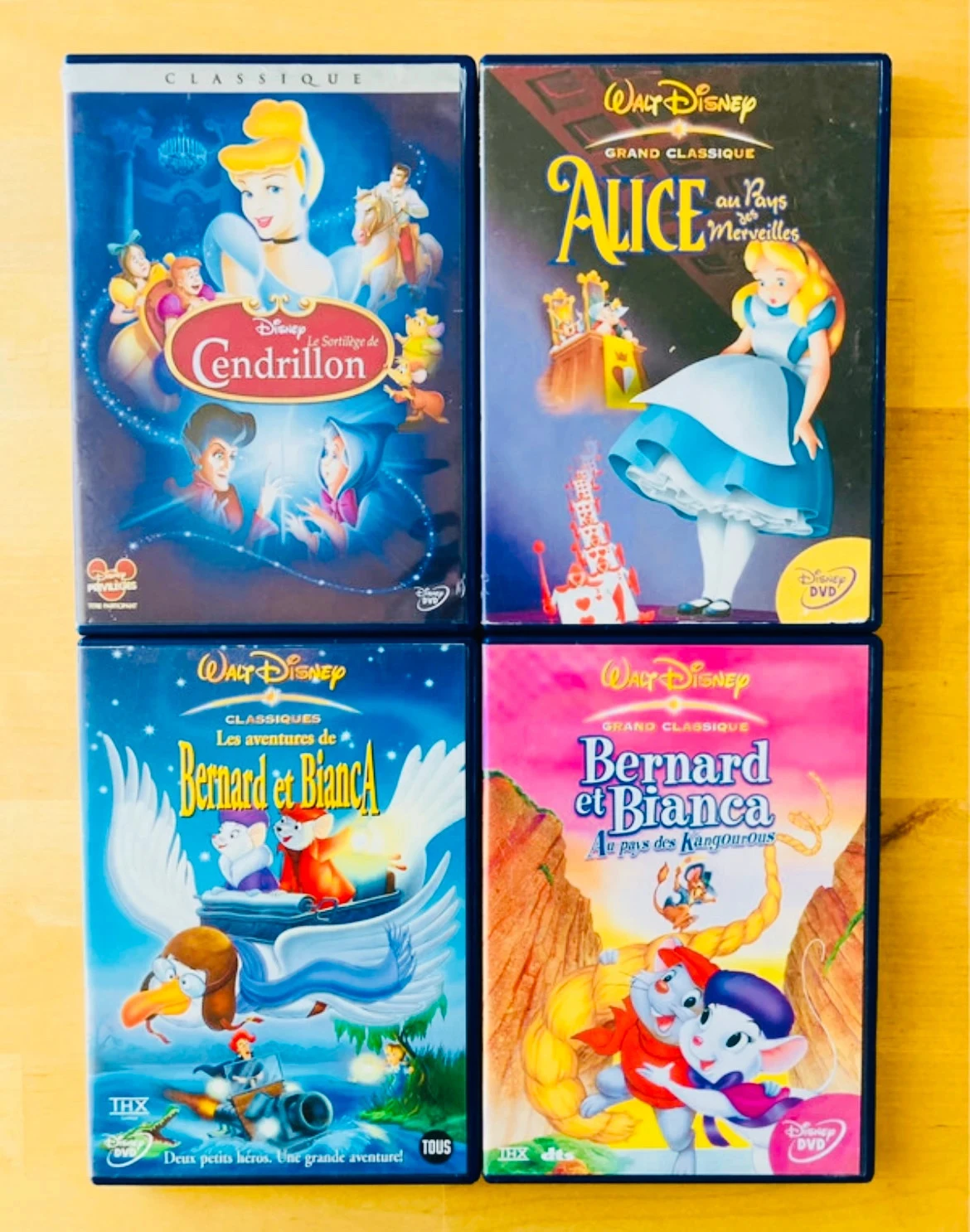 Lot 4 DVD Disney.